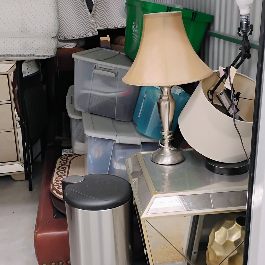 10 x 18 storage unit in Pompano Beach, FL