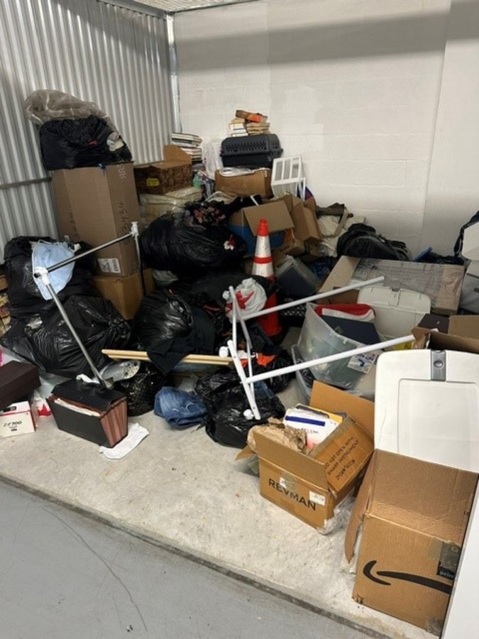 10 x 10 storage unit in Pompano Beach, FL