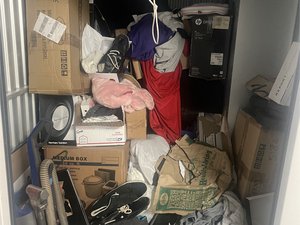 5 x 12 storage unit in Margate, FL