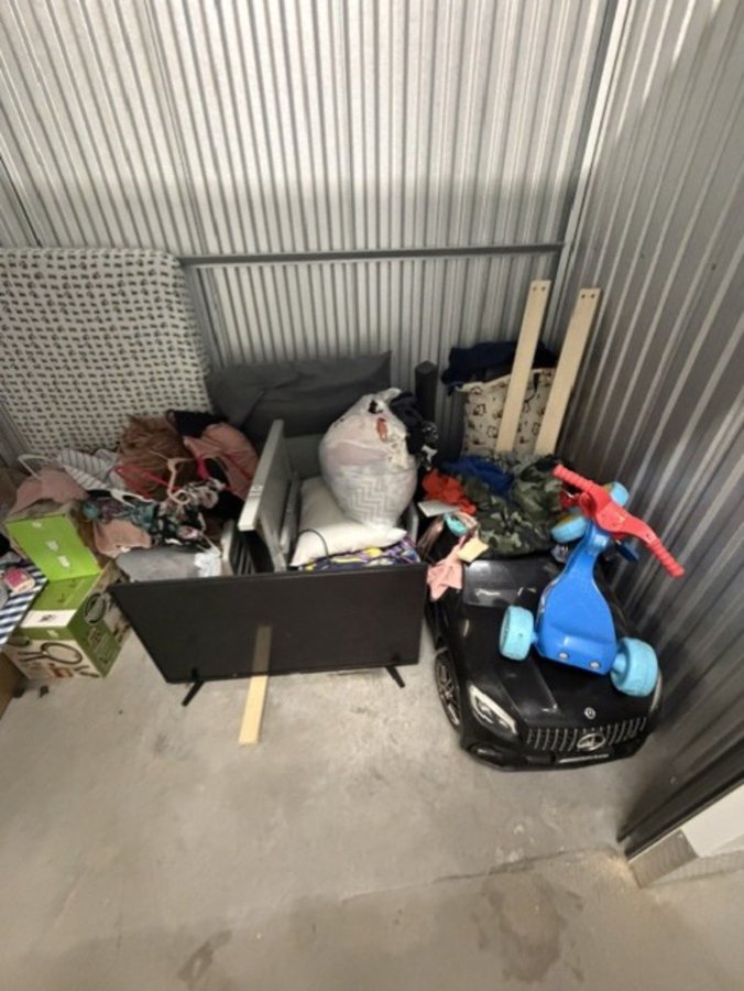 10 x 5 storage unit in North  Lauderdale, FL
