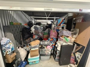 10 x 15 storage unit in North  Lauderdale, FL