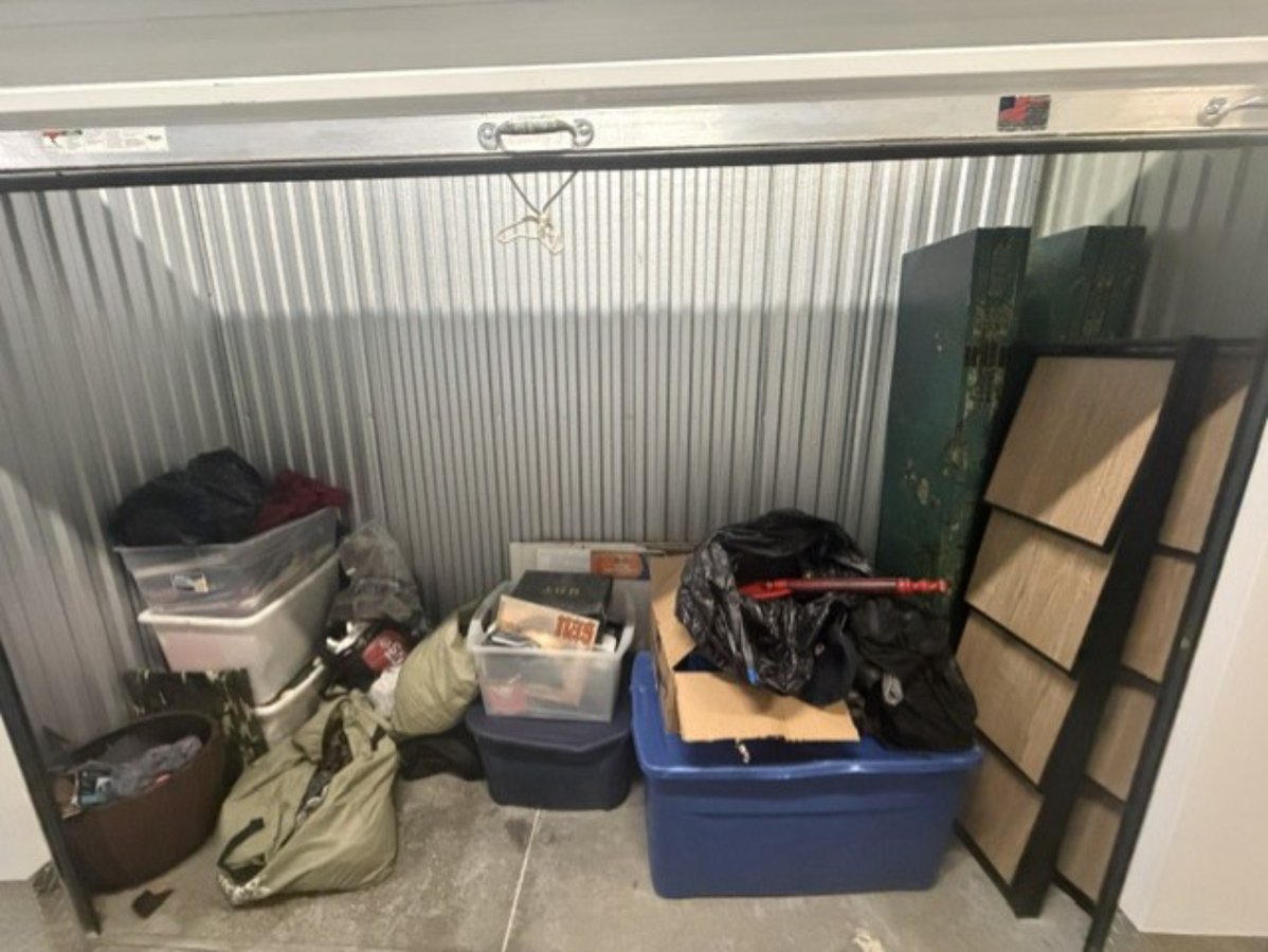 10 x 5 storage unit in North  Lauderdale, FL