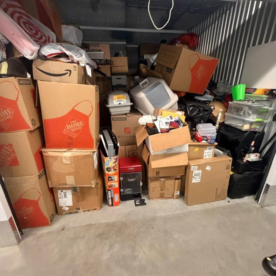 10 x 15 storage unit in West Palm Beach, FL