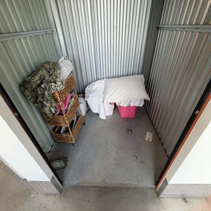 5 x 5 storage unit in West Palm Beach, FL