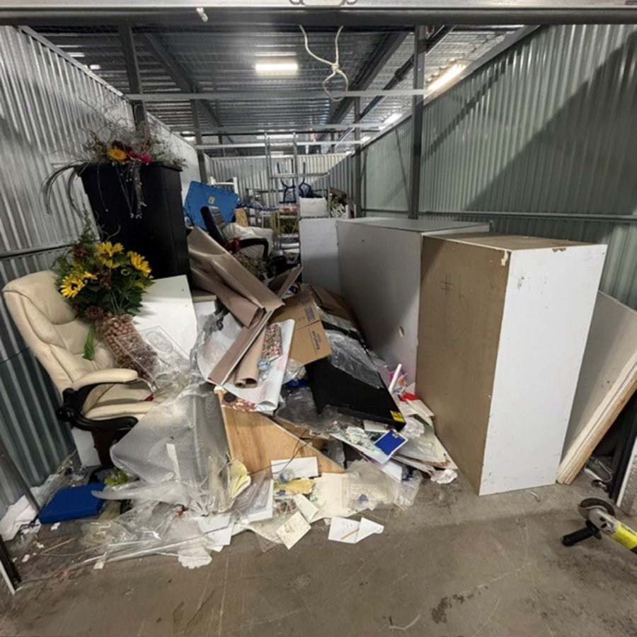 10 x 25 storage unit in West Palm Beach, FL