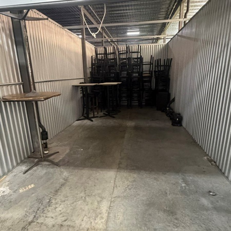 10 x 20 storage unit in West Palm Beach, FL