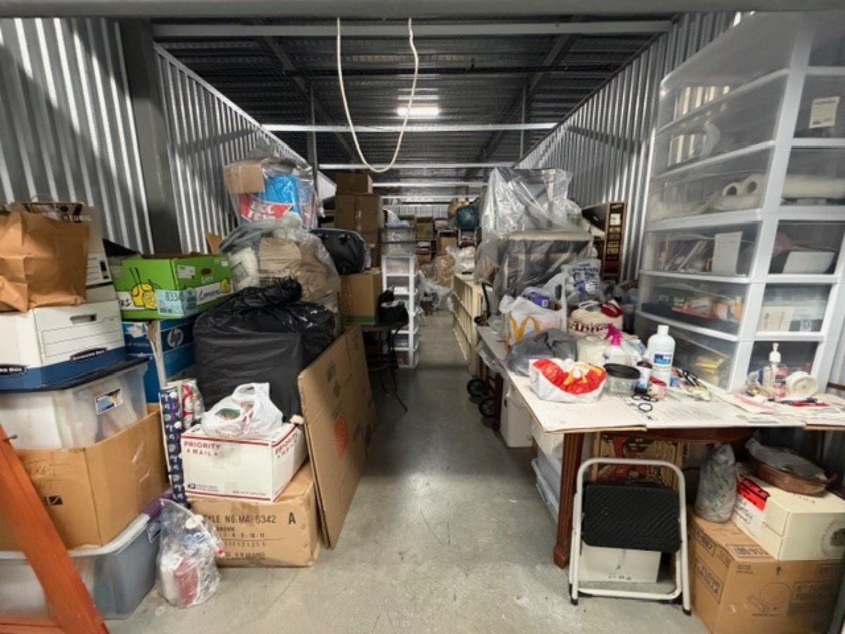 10 x 30 storage unit in West Palm Beach, FL