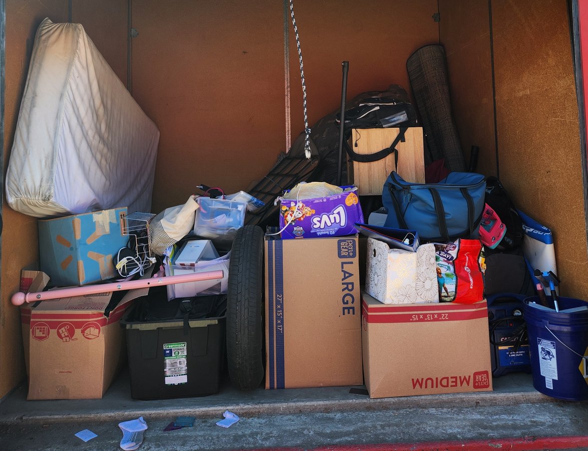 8 x 9 storage unit in Pittsburg, CA