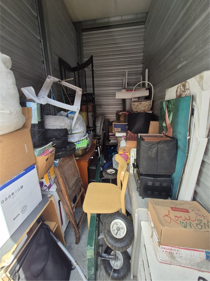 5 x 10 storage unit in Everett, WA