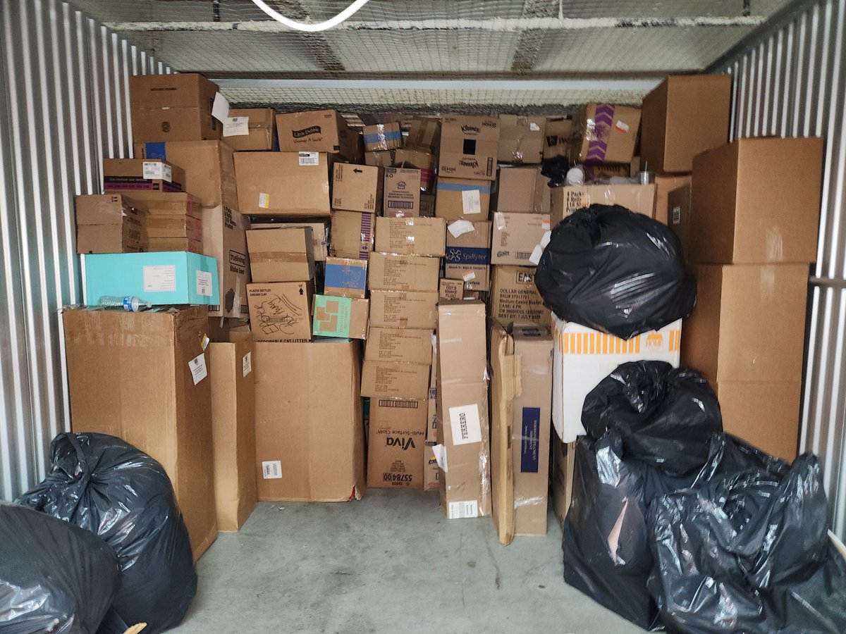 10 x 15 storage unit in Bronx, NY