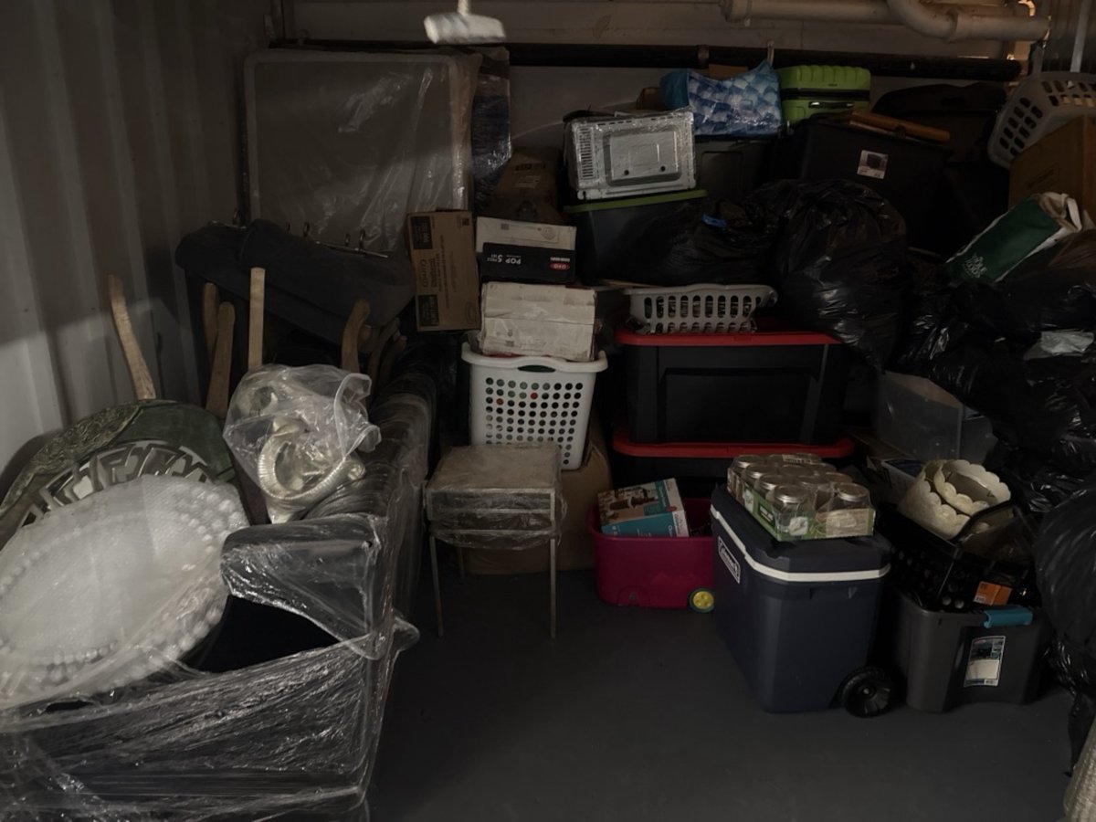 10 x 15 storage unit in Bronx, NY