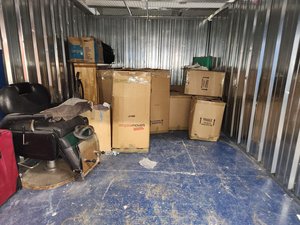 10 x 15 storage unit in Bronx, NY