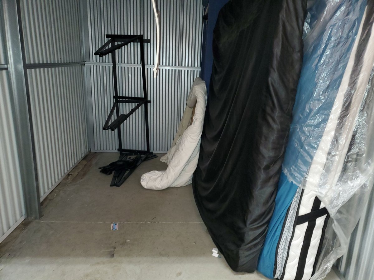 7 x 10 storage unit in Bronx, NY