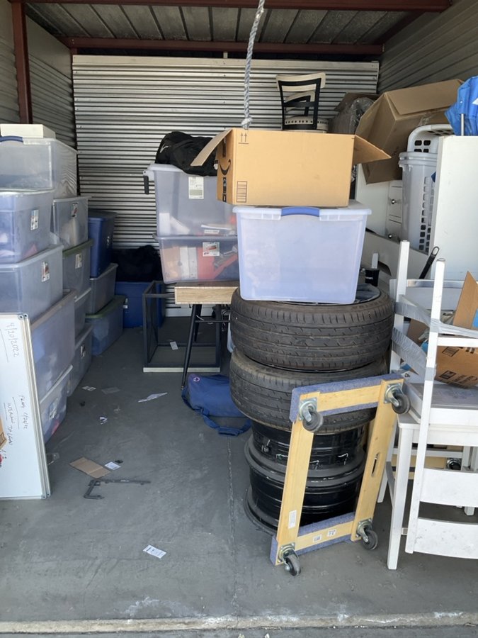 10 x 15 storage unit in Corona, CA
