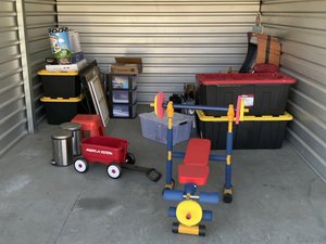 10 x 15 storage unit in Fontana, CA