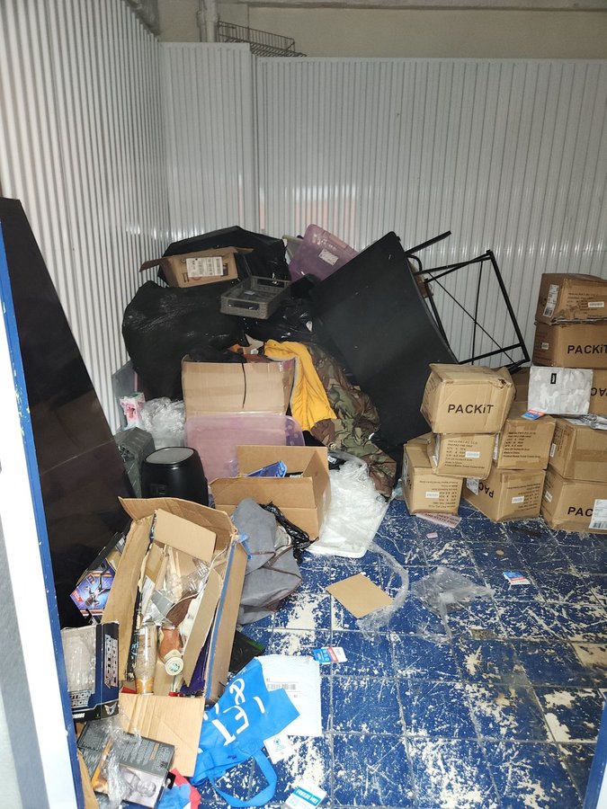 10 x 15 storage unit in Bronx, NY
