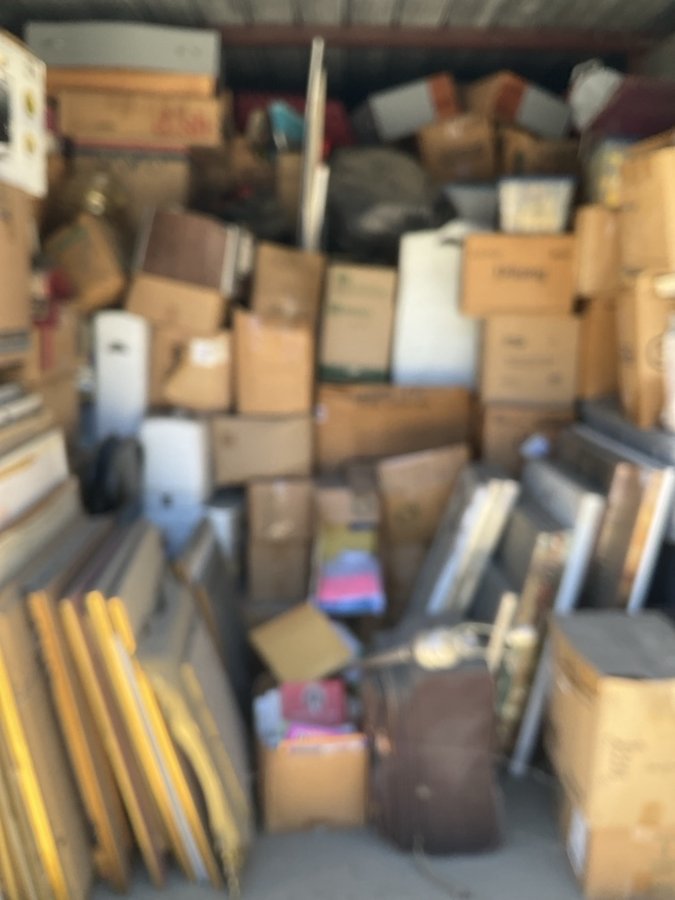 10 x 20 storage unit in Corona, CA
