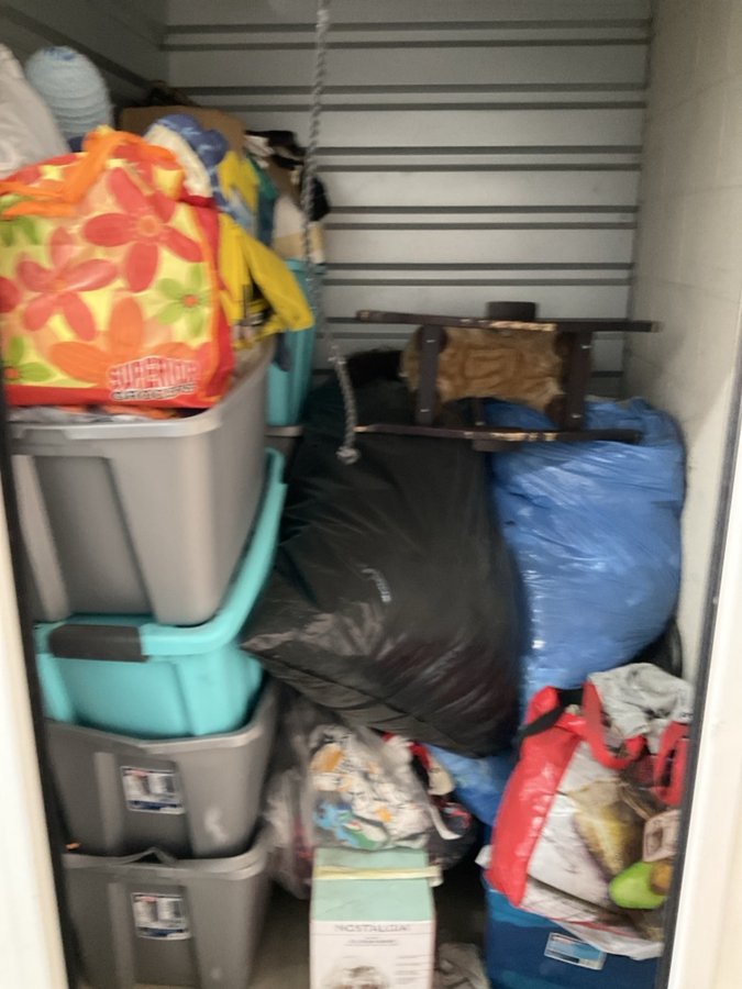 5 x 5 storage unit in Fontana, CA