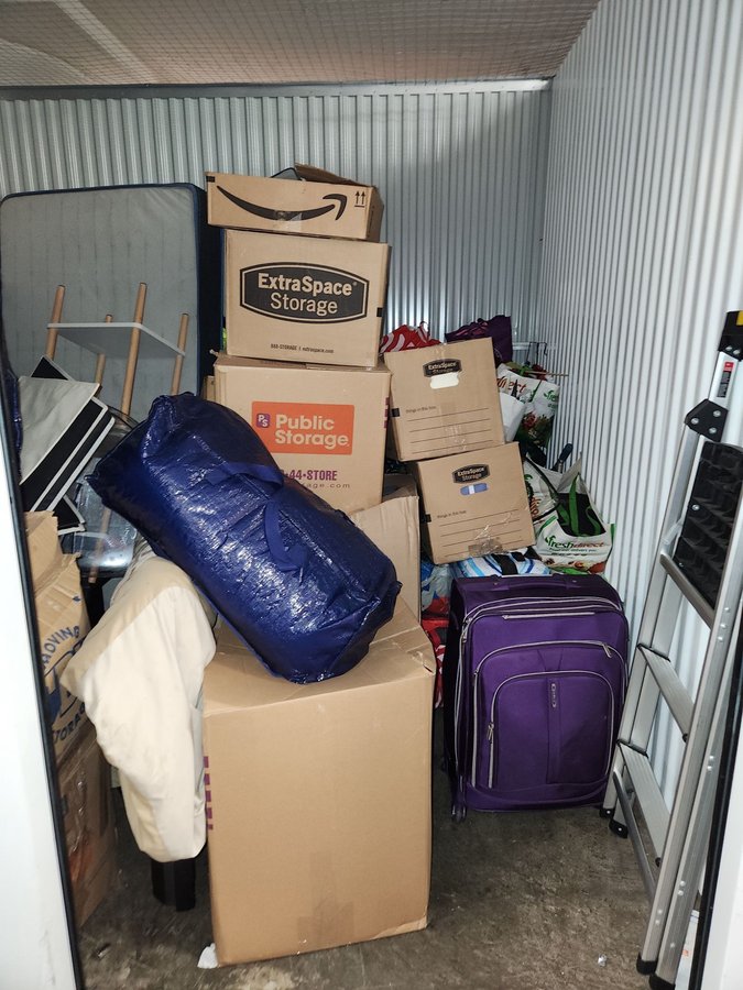 10 x 10 storage unit in Bronx, NY
