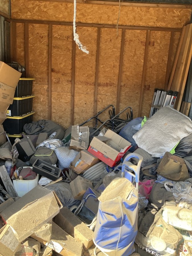 10 x 10 storage unit in Riverside, CA