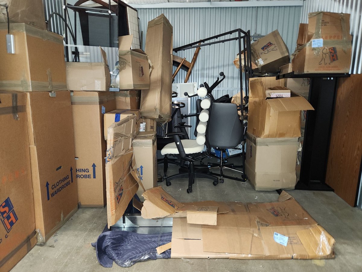 10 x 15 storage unit in Bronx, NY