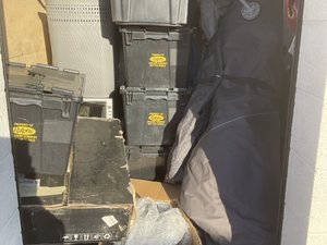 5 x 10 storage unit in Bloomington, CA