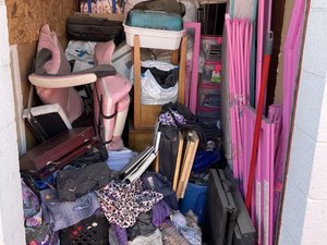 5 x 10 storage unit in Corona, CA