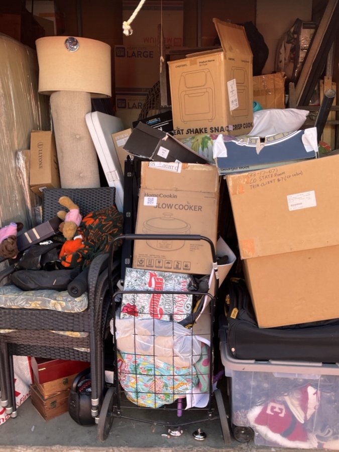 10 x 10 storage unit in Corona, CA