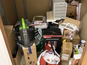 5 x 5 storage unit in Corona, CA