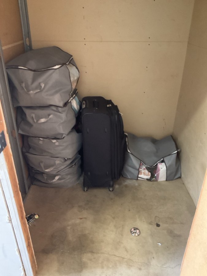 5 x 5 storage unit in Corona, CA