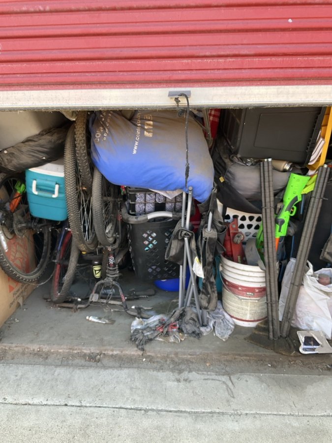 10 x 10 storage unit in Riverside, CA