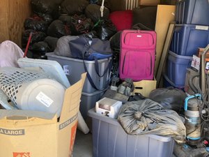 10 x 15 storage unit in Riverside, CA