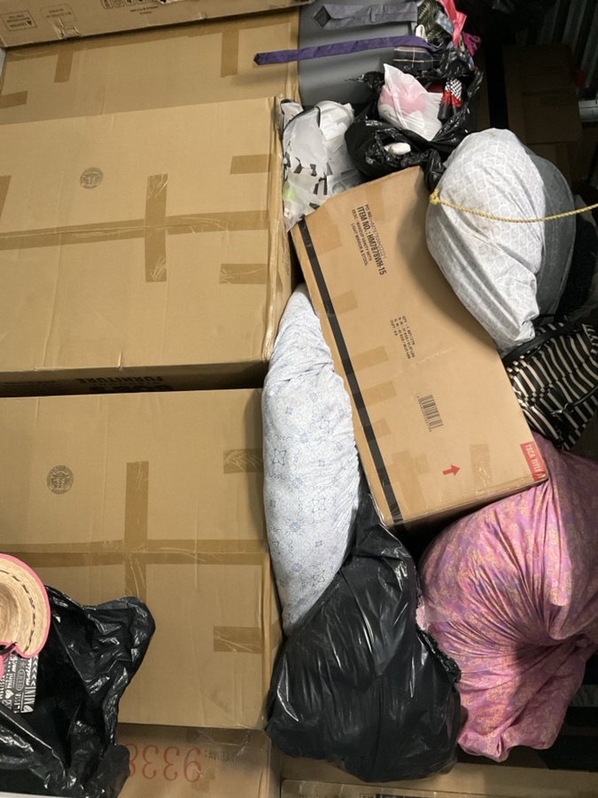 10 x 10 storage unit in Corona, CA