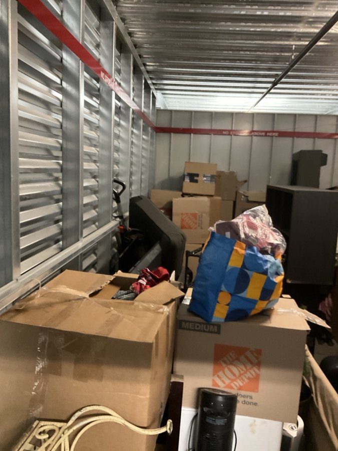 10 x 20 storage unit in Corona, CA