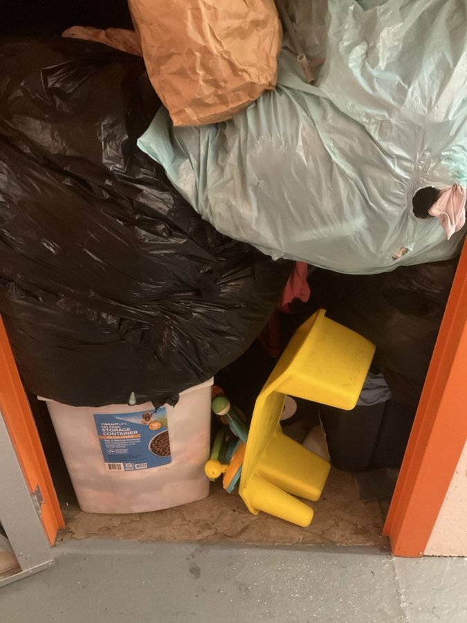 5 x 5 storage unit in Riverside, CA