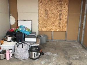10 x 10 storage unit in Riverside, CA