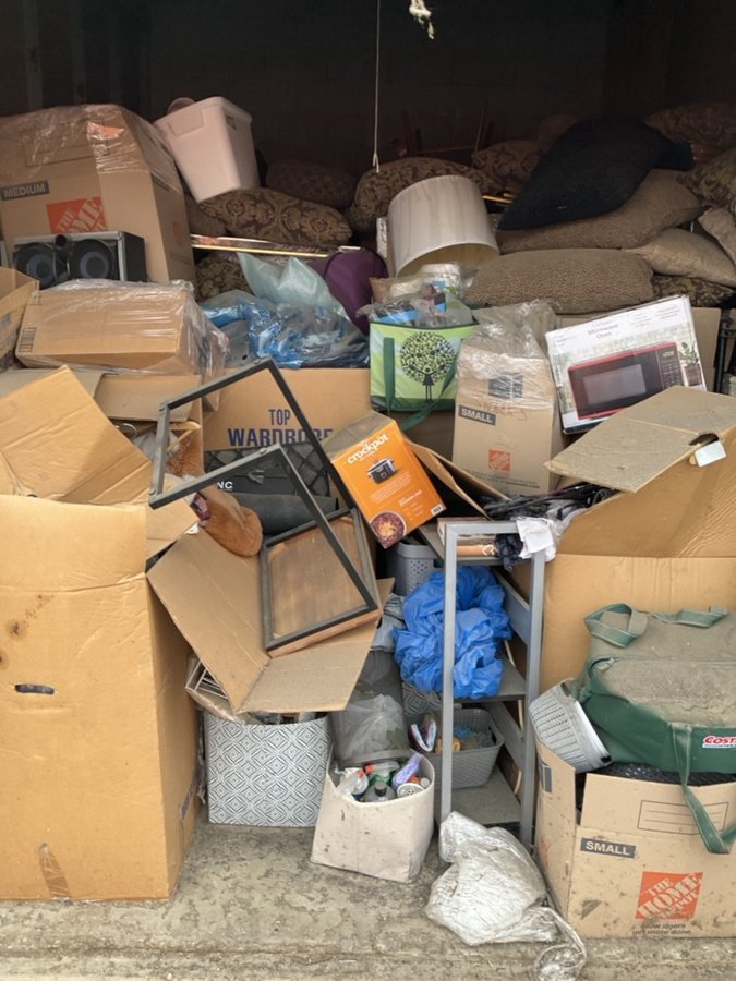 10 x 15 storage unit in Riverside, CA