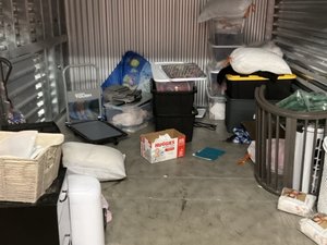 10 x 15 storage unit in Corona, CA