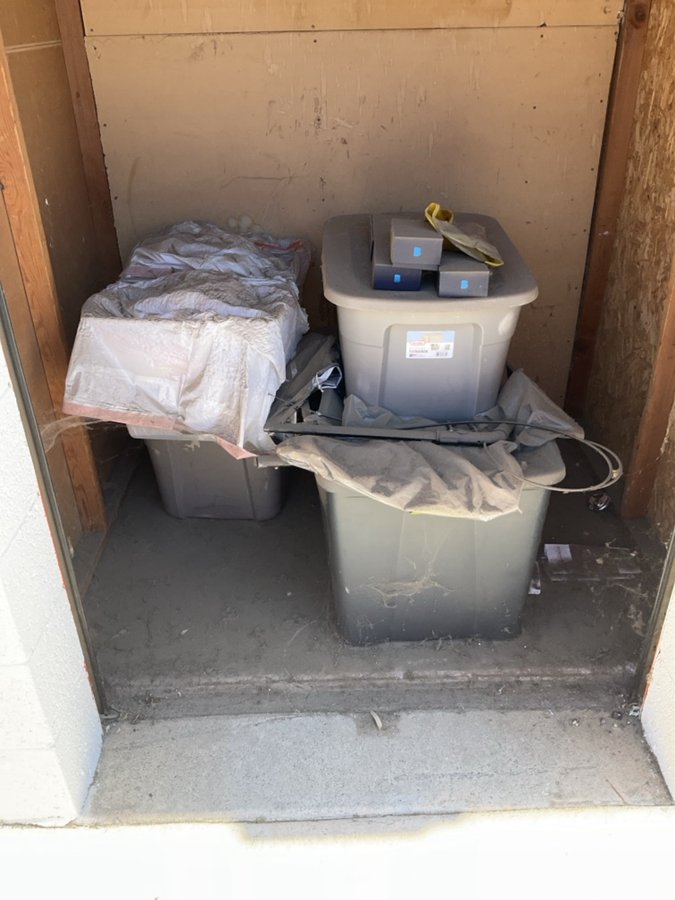 5 x 5 storage unit in Riverside, CA