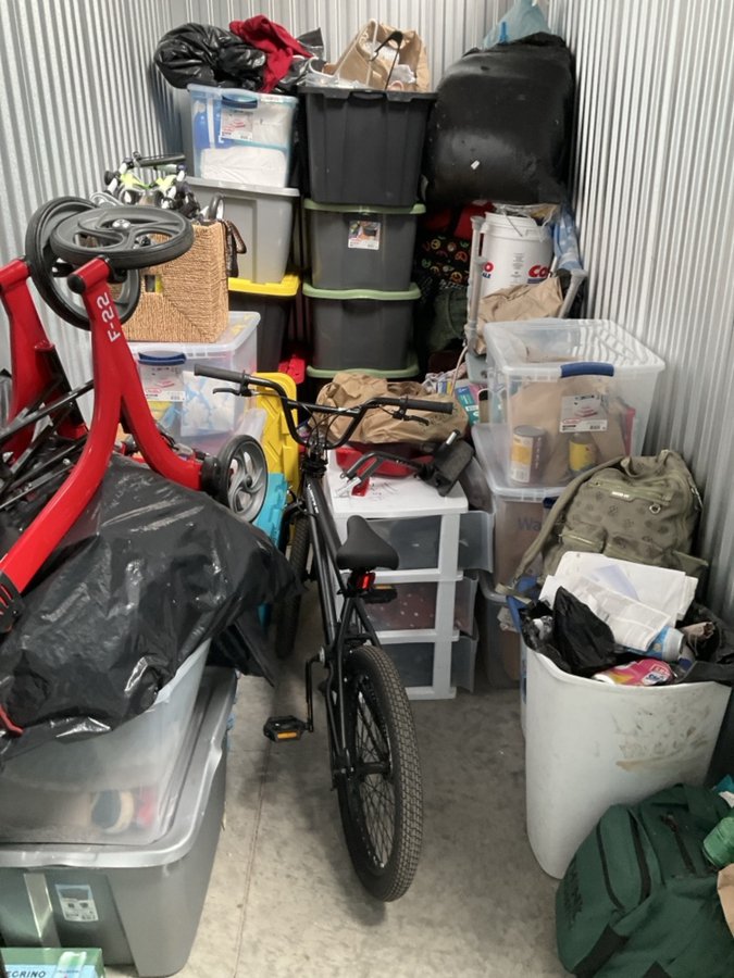 5 x 10 storage unit in Corona, CA