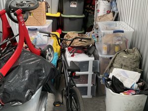 5 x 10 storage unit in Corona, CA