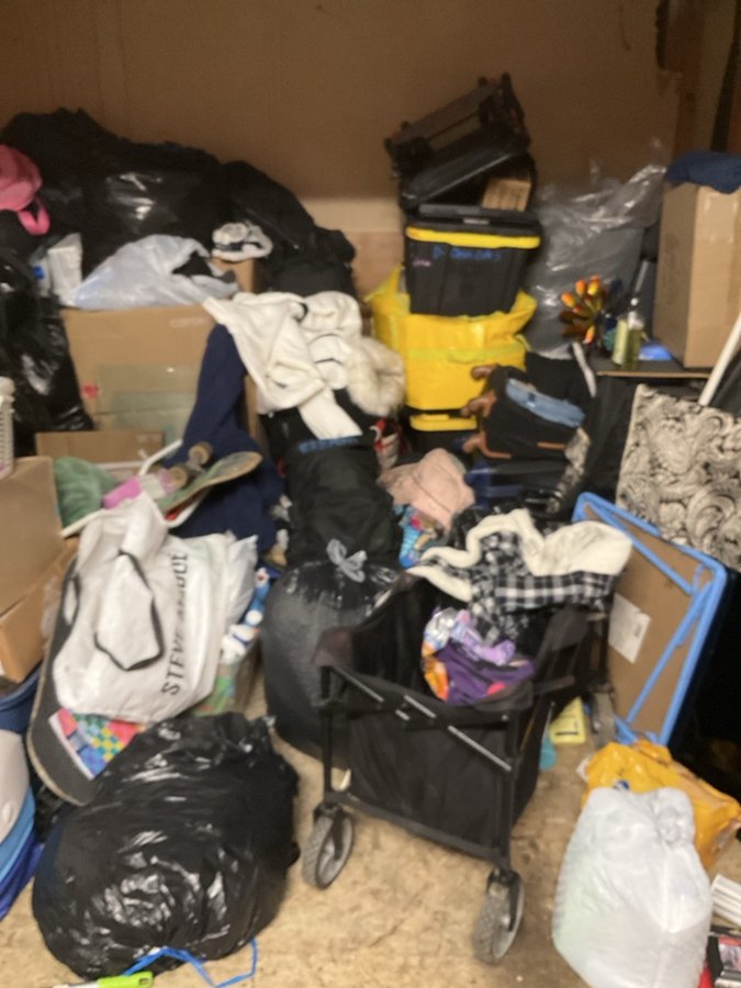 10 x 10 storage unit in Riverside, CA