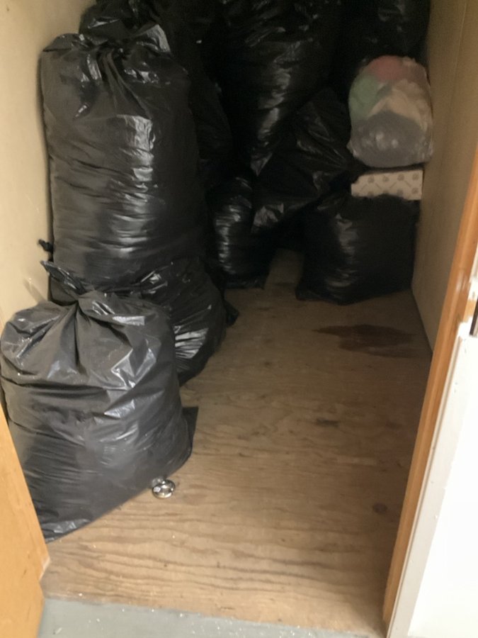 5 x 10 storage unit in Fontana, CA