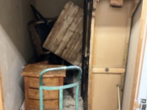5 x 10 storage unit in Fontana, CA