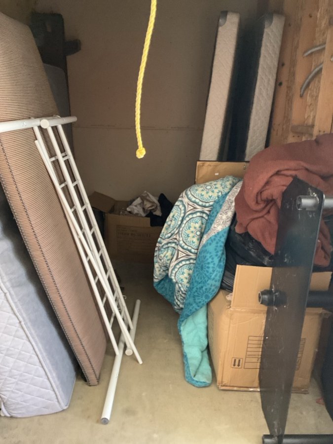 7 x 9 storage unit in Riverside, CA