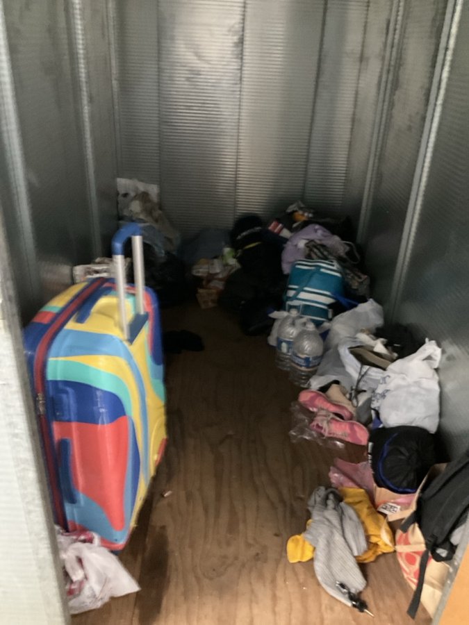 5 x 8 storage unit in Fontana, CA