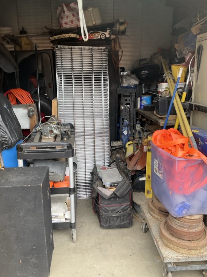 10 x 20 storage unit in Riverside, CA