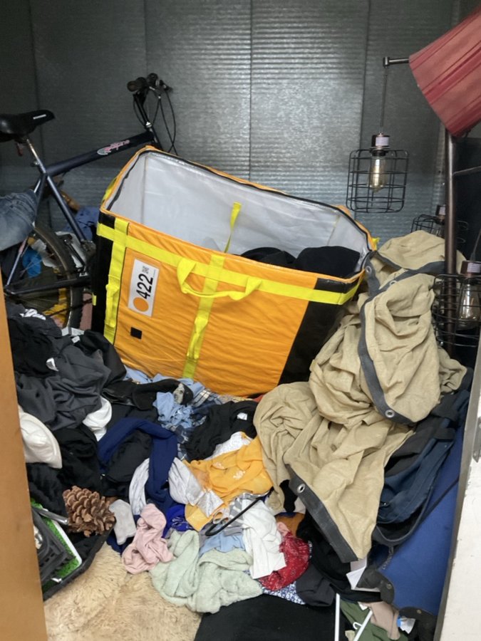 5 x 10 storage unit in Riverside, CA