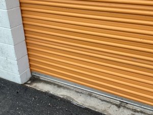10 x 20 unit in Riverside