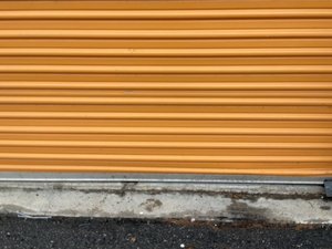 10 x 20 storage unit in Riverside, CA